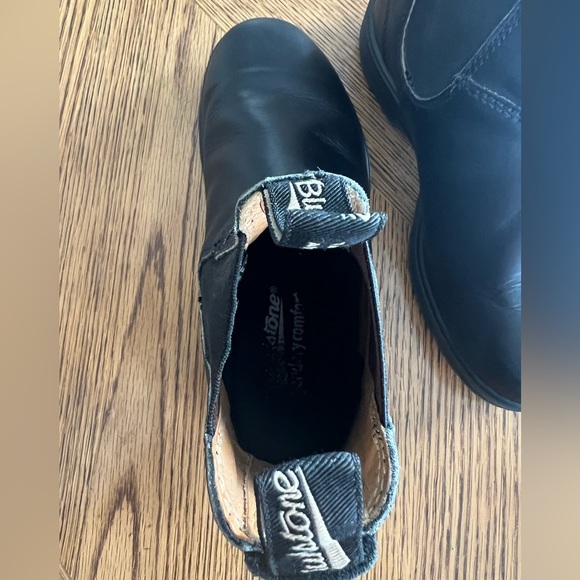 Blundstones - Picture 4 of 6